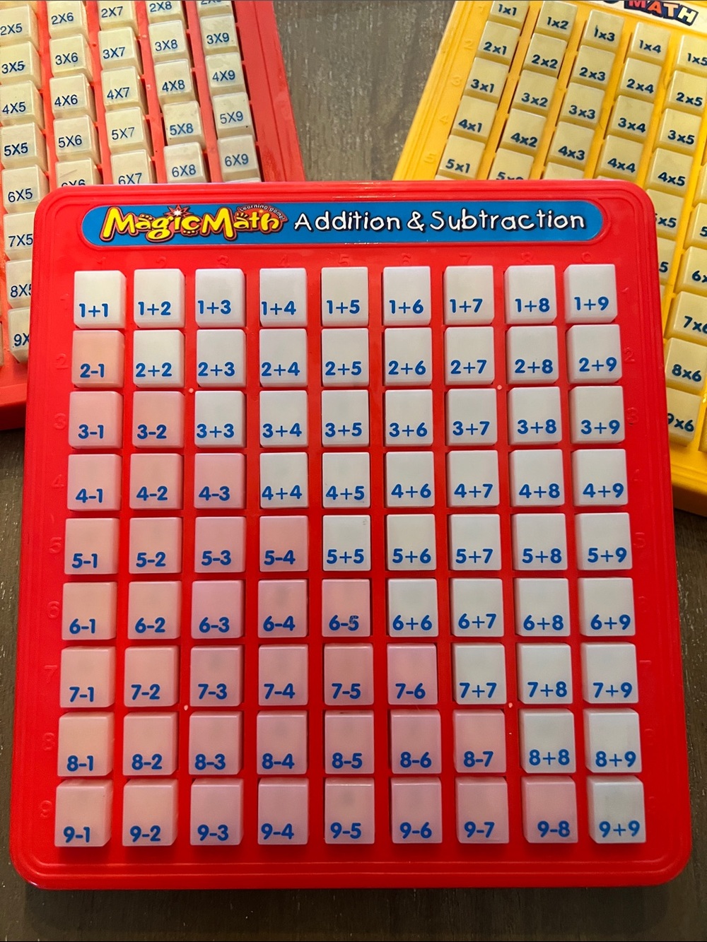 Vintage magic math addition/subtraction Multiplication Learning Boards - Yellow - Picture 3 of 8